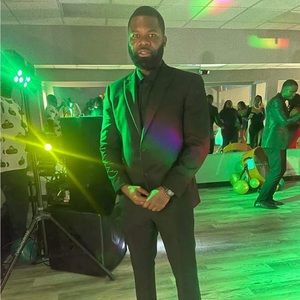 Meet your Posher, Delano